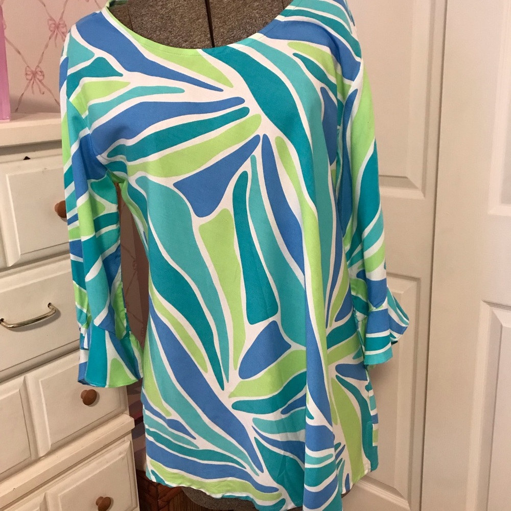 EUC Escapada flowy shirt